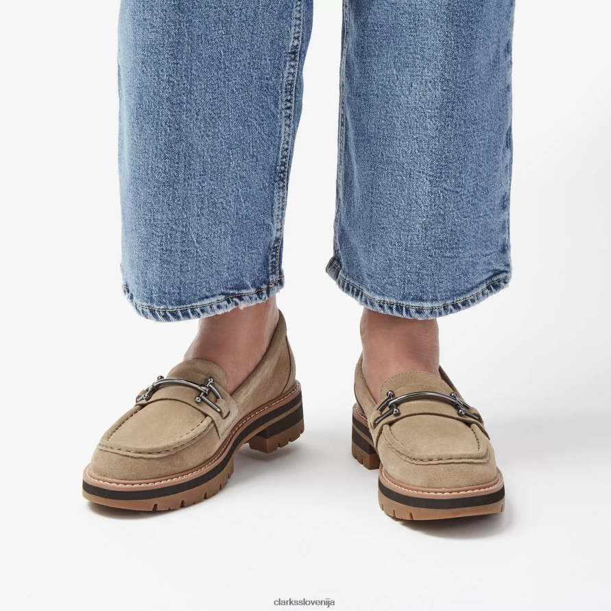 orianna bit D0T6P6223 temni peščeni semiš Clarks